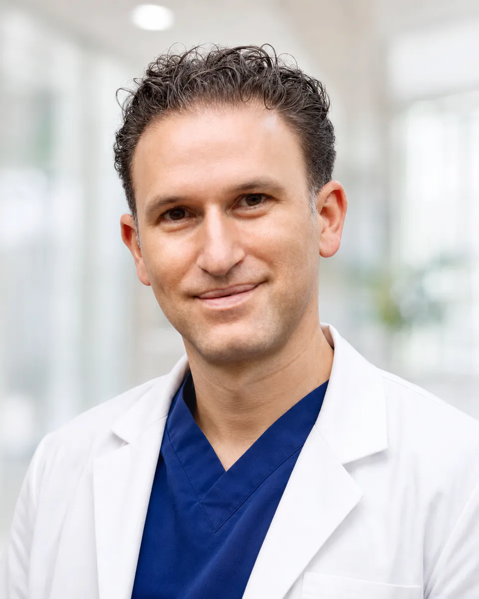 Dr. Nicolas Biro